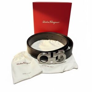 NWOT Salvatore Ferragamo Reversible Black/Brown Belt with Silver Logo Buckle
